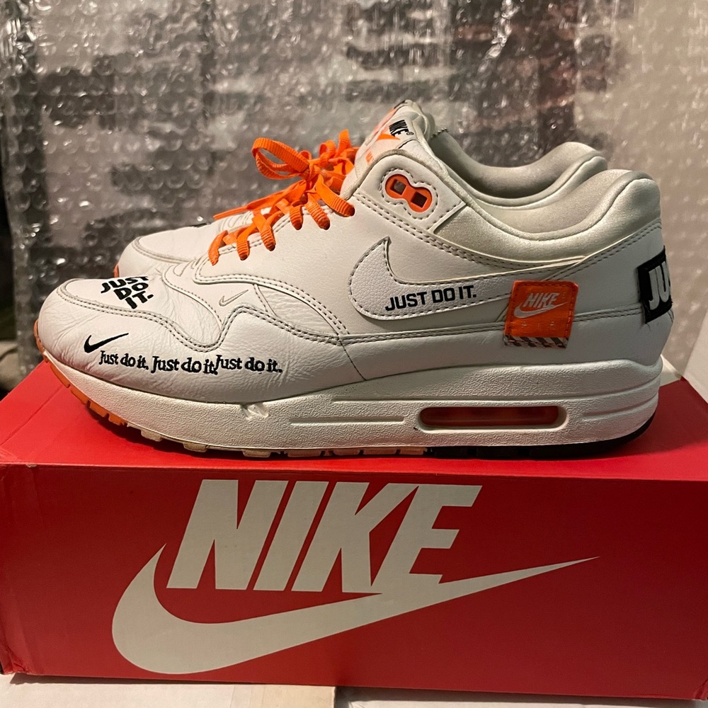 Nike Air Max 1 LX Size 11 (Women’s)